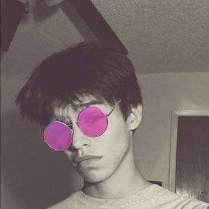 Meet your Posher, Adam